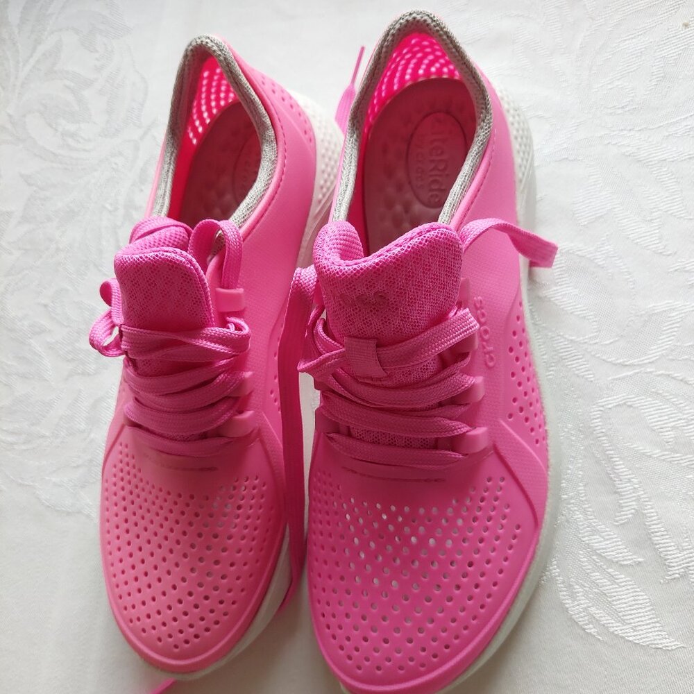 Crocs LiteRide Pink Pacer Perforated Lace Up Shoes Women's Sz. W8
